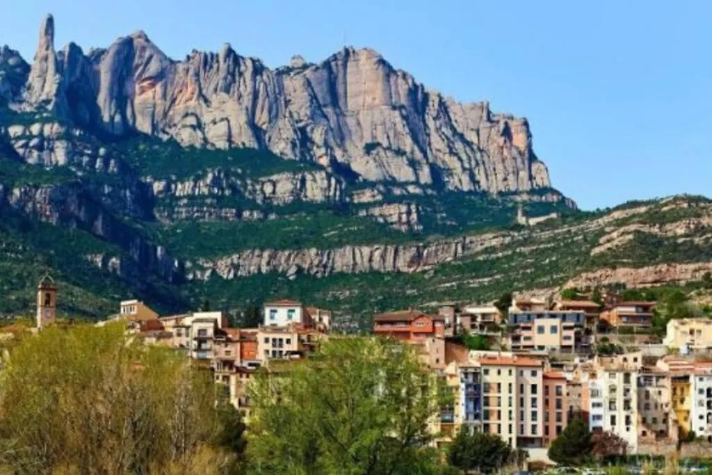 Апартаменты Piso En El Centro De Monistrol De Montserrat