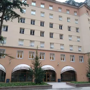  Хостел Abat Oliba